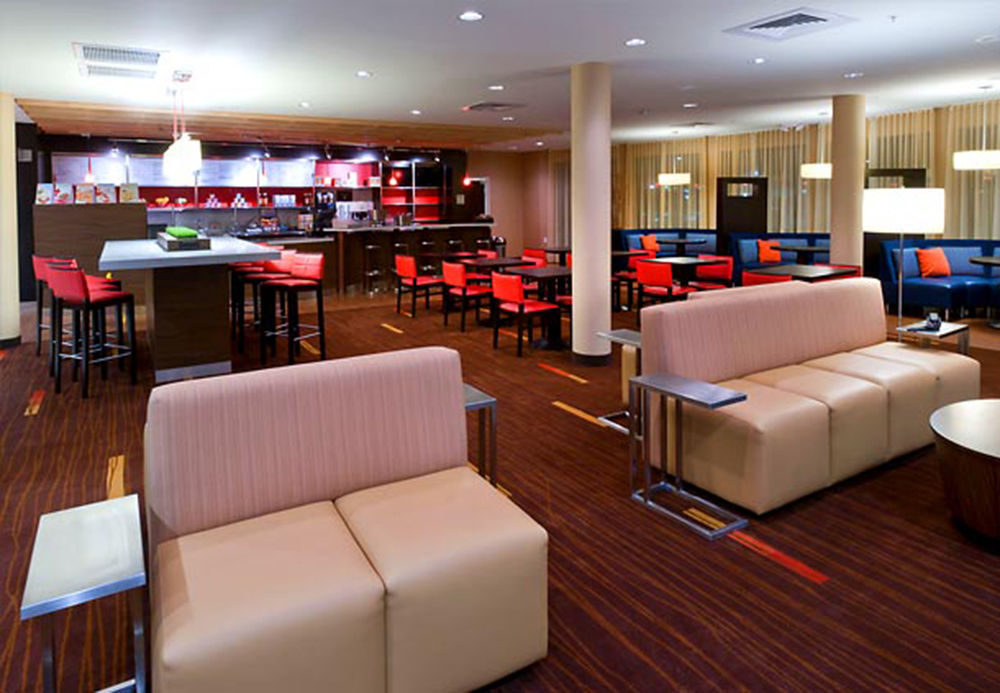 Courtyard By Marriott Alexandria Hotel Restoran gambar
