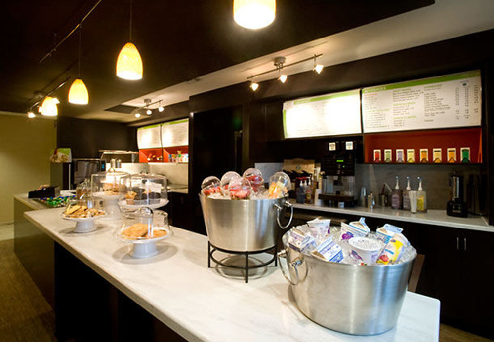 Courtyard By Marriott Alexandria Hotel Restoran gambar